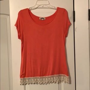 Women’s Medium Tshirt with Crochet